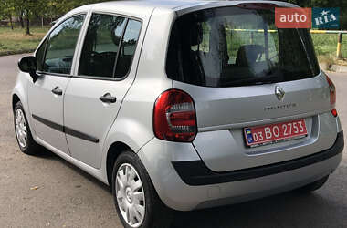 Хэтчбек Renault Modus 2009 в 