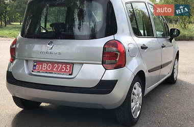 Хэтчбек Renault Modus 2009 в 