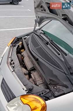 Хэтчбек Renault Modus 2006 в 