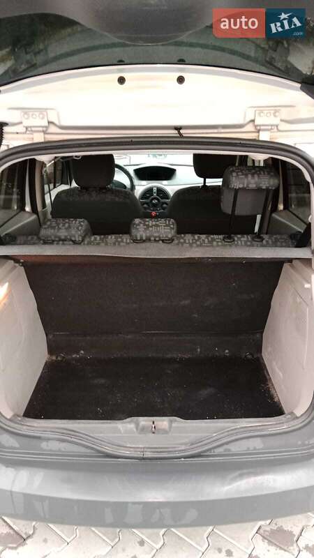 Хэтчбек Renault Modus 2006 в Хмельницком фото 19 Хэтчбек Renault Modus 2006 в Хмельницком