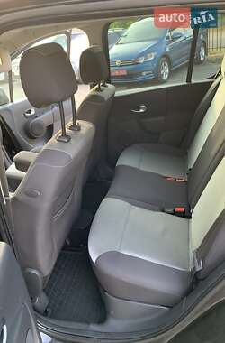 Хэтчбек Renault Modus 2009 в 