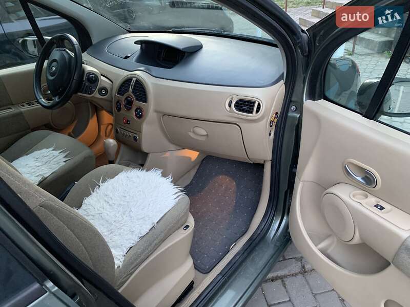 Хетчбек Renault Modus 2005 в Володимирі