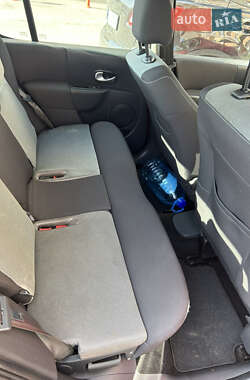 Хэтчбек Renault Modus 2009 в 