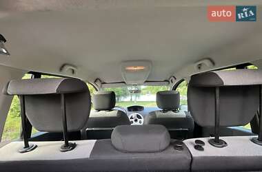 Хэтчбек Renault Modus 2007 в 