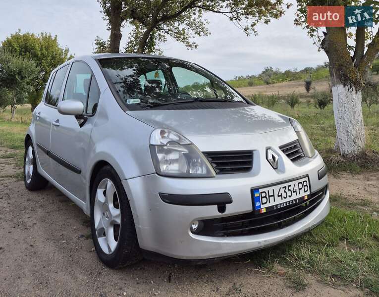 Хэтчбек Renault Modus 2006 в Арцизе