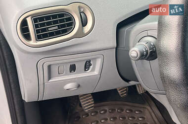 Хэтчбек Renault Modus 2009 в 