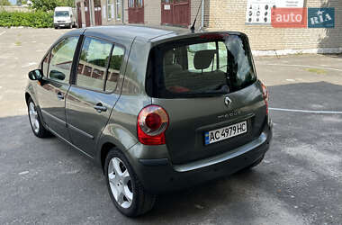 Хэтчбек Renault Modus 2005 в 