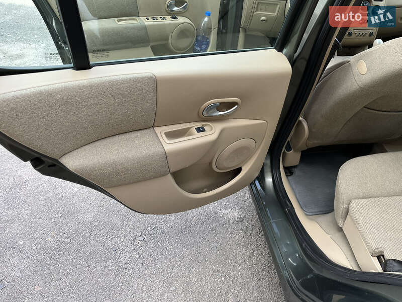 Хэтчбек Renault Modus 2005 в Любомле