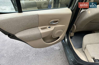 Хэтчбек Renault Modus 2005 в 