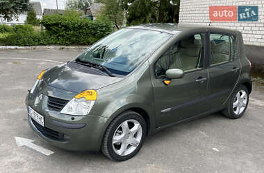 Хэтчбек Renault Modus 2005 в 