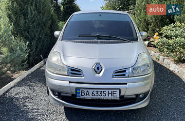 Хэтчбек Renault Modus 2011 в Новомиргороде