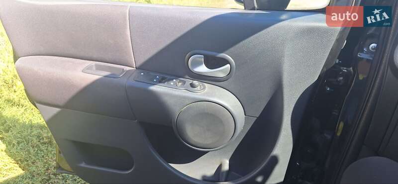 Хэтчбек Renault Modus 2008 в Христиновке