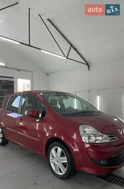 Хэтчбек Renault Modus 2011 в 