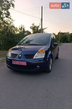Хэтчбек Renault Modus 2005 в 