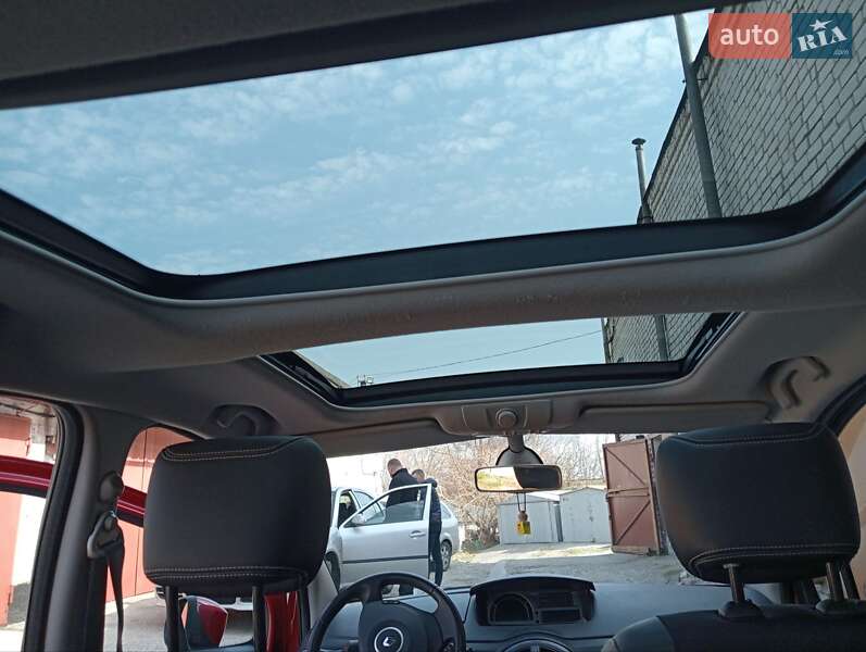 Хэтчбек Renault Modus 2011 в Днепре
