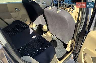 Хэтчбек Renault Modus 2006 в 