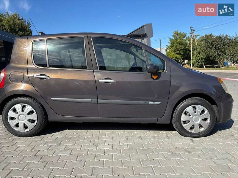 Хэтчбек Renault Modus 2006 в Ставище