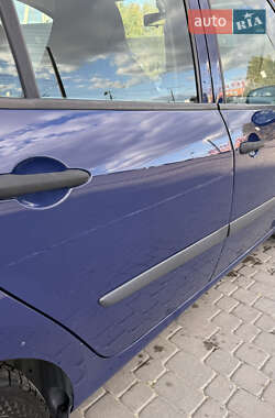 Хетчбек Renault Modus 2006 в  фото 7 Хетчбек Renault Modus 2006 в