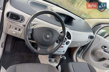 Хэтчбек Renault Modus 2005 в 