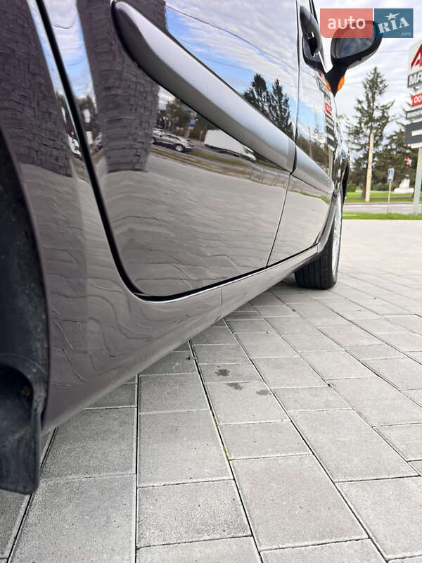 Хэтчбек Renault Modus 2006 в Луцке