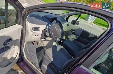 Хэтчбек Renault Modus 2005 в 