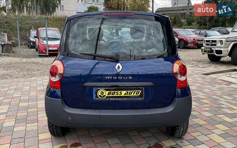 Хетчбек Renault Modus 2005 в Стрию