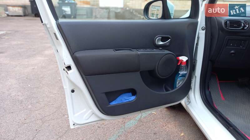 Хэтчбек Renault Modus 2012 в Черкассах