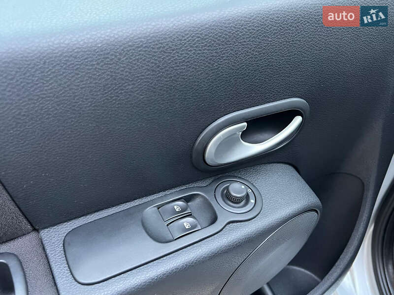 Хетчбек Renault Modus 2007 в Луцьку фото 59 Хетчбек Renault Modus 2007 в Луцьку