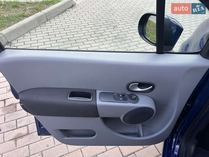 Хэтчбек Renault Modus 2010 в Житомире