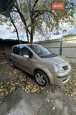Хетчбек Renault Modus 2006 в  фото 7 Хетчбек Renault Modus 2006 в
