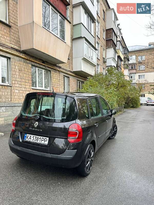 Хэтчбек Renault Modus 2009 в Киеве фото 6 Хэтчбек Renault Modus 2009 в Киеве