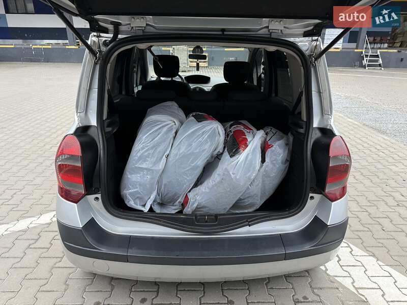 Хетчбек Renault Modus 2009 в Рівному