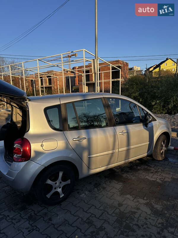 Хэтчбек Renault Modus 2009 в Львове