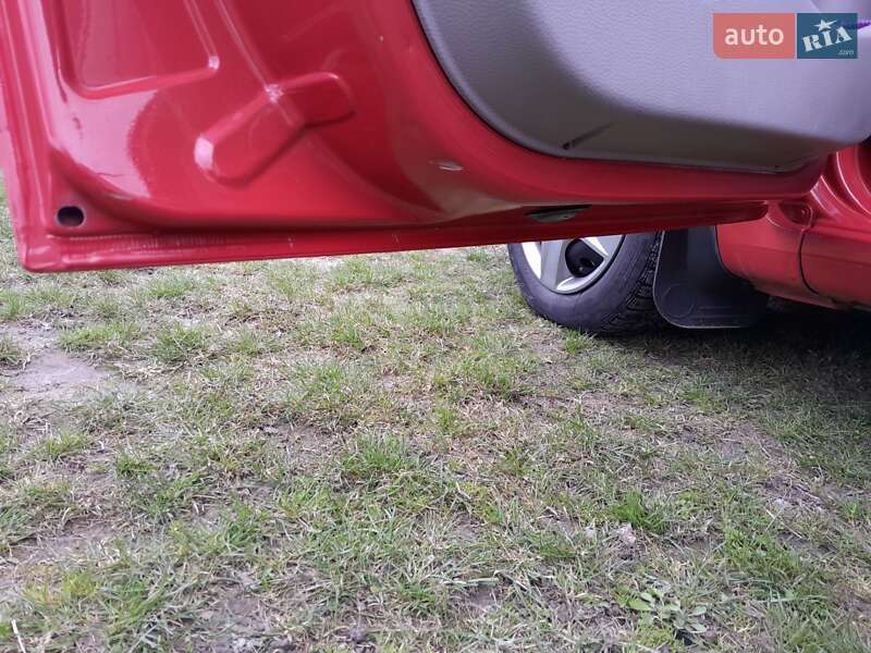 Хетчбек Renault Modus 2006 в Житомирі фото 17 Хетчбек Renault Modus 2006 в Житомирі