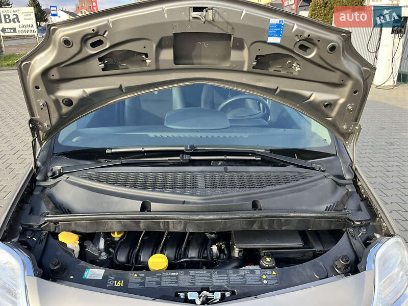 Хэтчбек Renault Modus 2012 в Черновцах фото 30 Хэтчбек Renault Modus 2012 в Черновцах