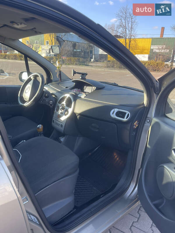 Хэтчбек Renault Modus 2009 в Житомире