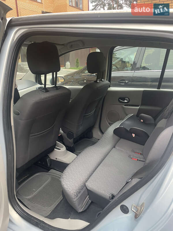 Хэтчбек Renault Modus 2005 в Ровно
