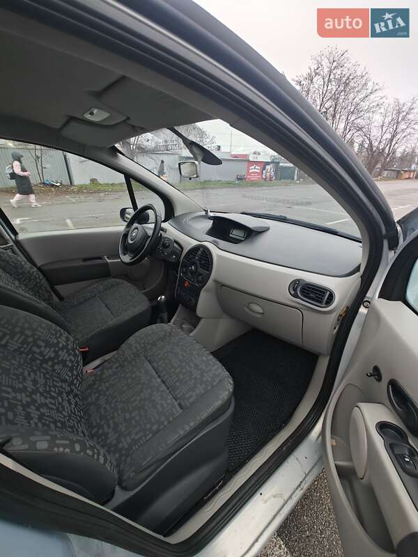 Хэтчбек Renault Modus 2005 в Киеве