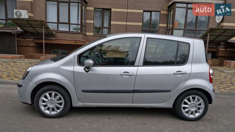 Мінівен Renault Modus 2007 в Чернігові