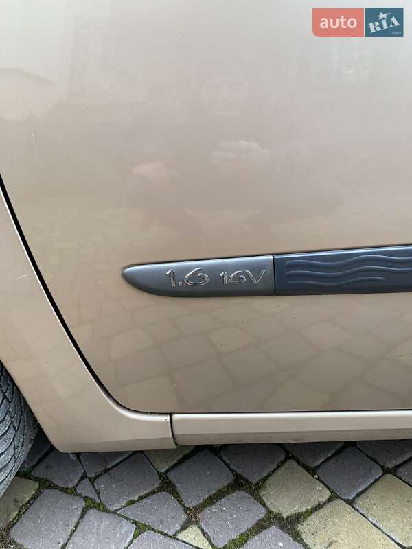 Хэтчбек Renault Modus 2004 в Черновцах фото 19 Хэтчбек Renault Modus 2004 в Черновцах