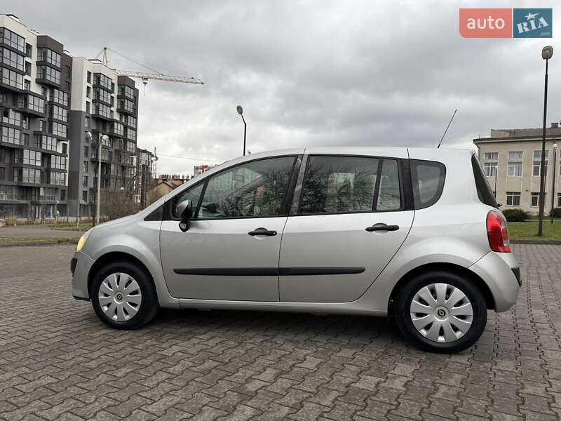 Хэтчбек Renault Modus 2008 в Черновцах