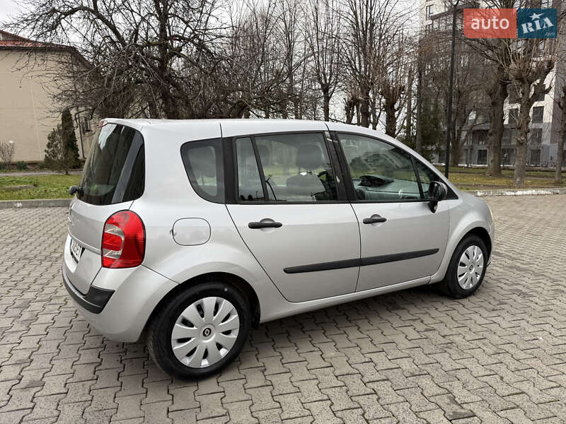 Хэтчбек Renault Modus 2008 в Черновцах