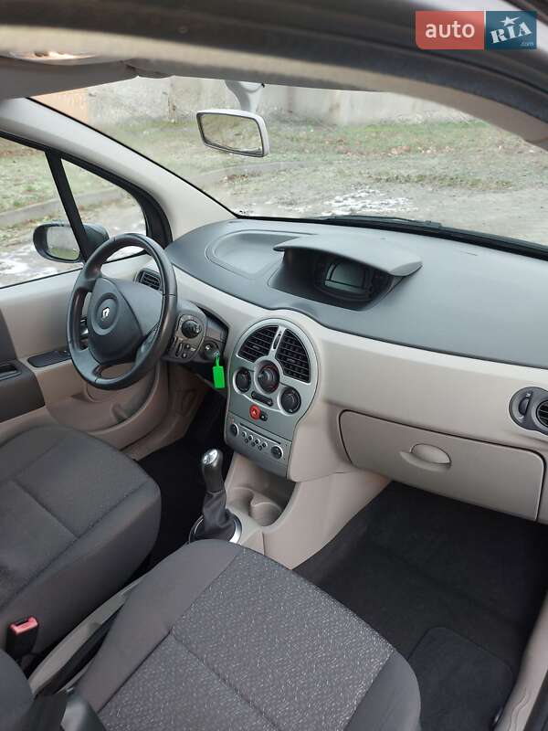 Хетчбек Renault Modus 2004 в Львові