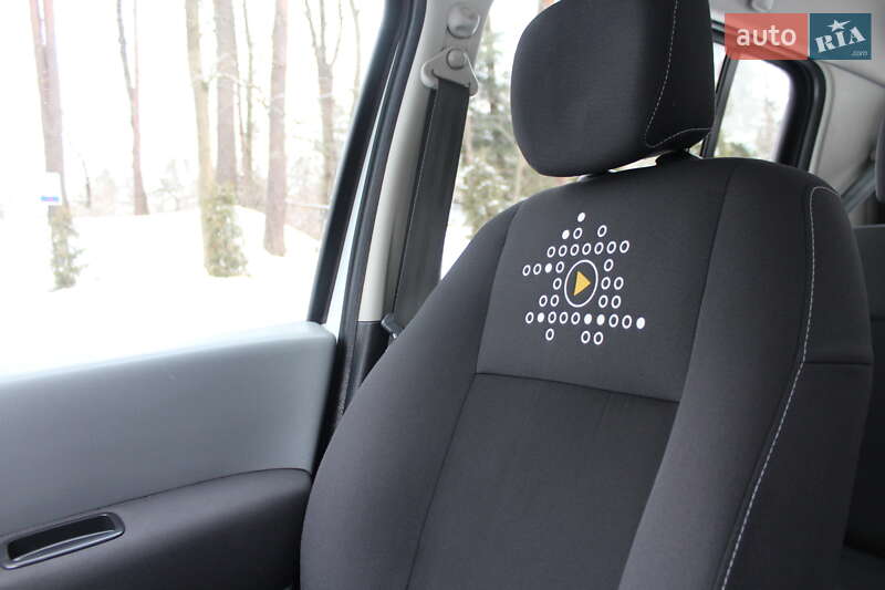 Хетчбек Renault Modus 2012 в Трускавці фото 66 Хетчбек Renault Modus 2012 в Трускавці