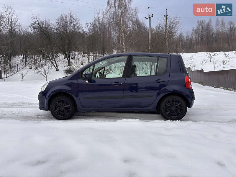 Хэтчбек Renault Modus 2009 в Надворной