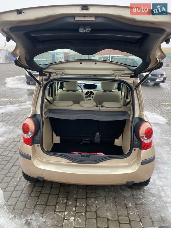 Хэтчбек Renault Modus 2004 в Черновцах