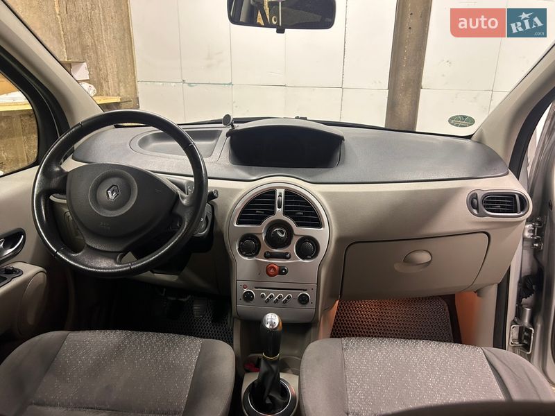 Хэтчбек Renault Modus 2006 в Луцке