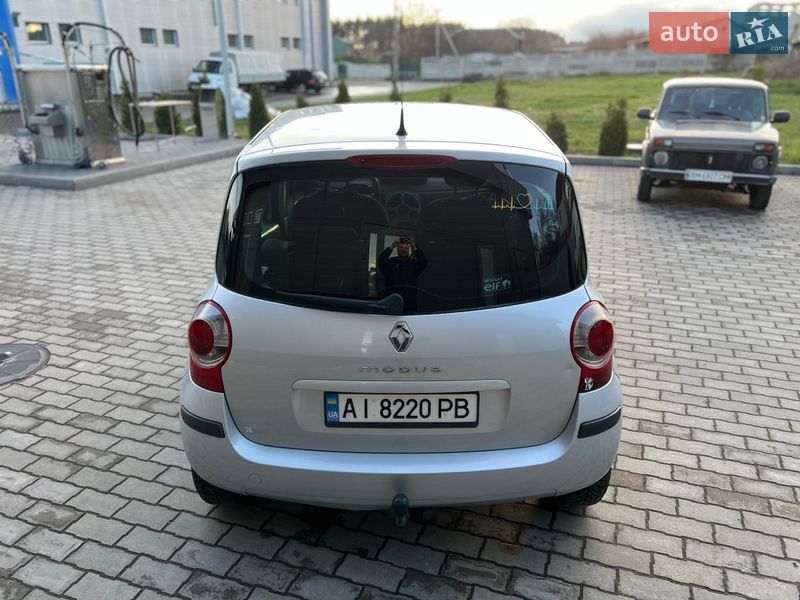 Хэтчбек Renault Modus 2006 в Малине