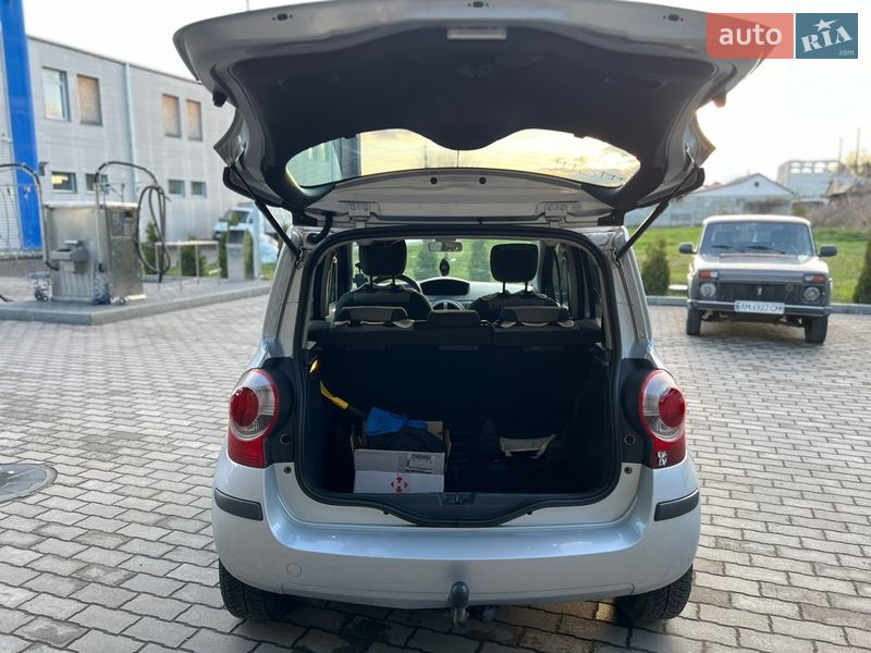Хэтчбек Renault Modus 2006 в Малине