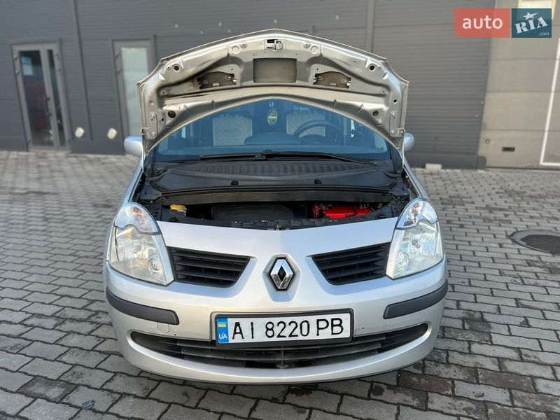 Хэтчбек Renault Modus 2006 в Малине